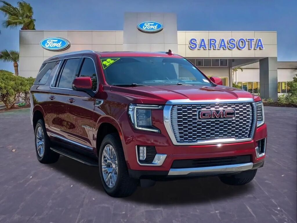 2022 GMC Yukon XL Denali — photo 1 of 21