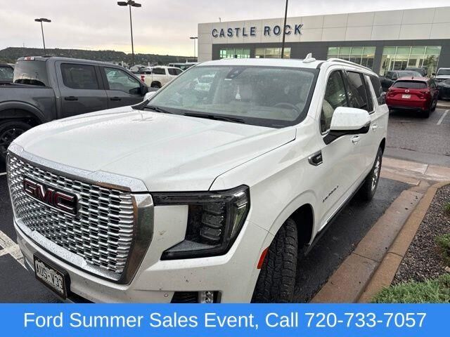 2022 GMC Yukon XL Denali — photo 1 of 13