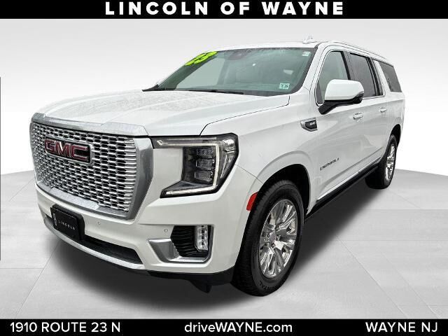 2023 GMC Yukon XL Denali — photo 1 of 3