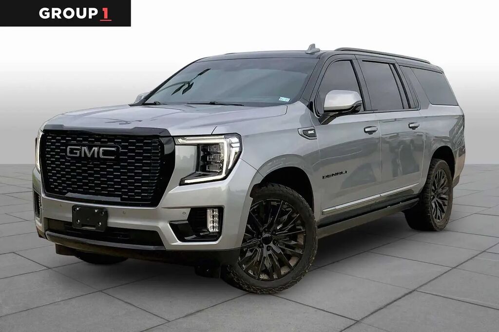 2024 GMC Yukon XL Denali — photo 1 of 12