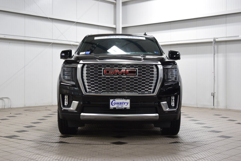 2024 GMC Yukon XL Denali — photo 1 of 12