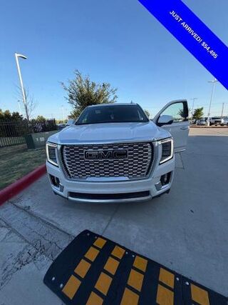 2022 GMC Yukon XL Denali — photo 1 of 26