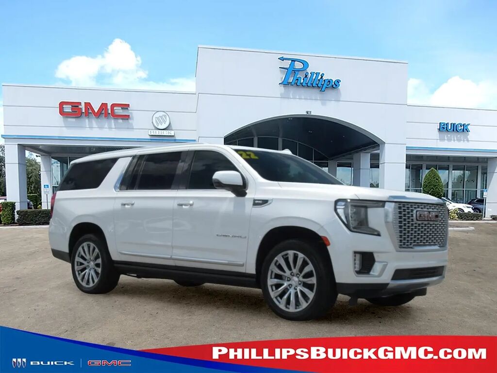 2022 GMC Yukon XL Denali — photo 1 of 13