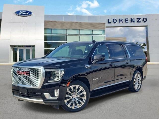 2024 GMC Yukon XL Denali — photo 1 of 39