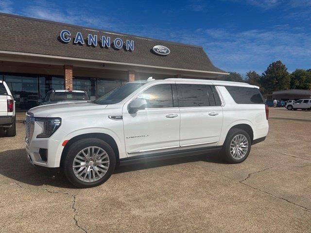 2023 GMC Yukon XL Denali