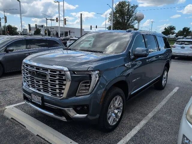 2025 GMC Yukon XL Denali — photo 1 of 46