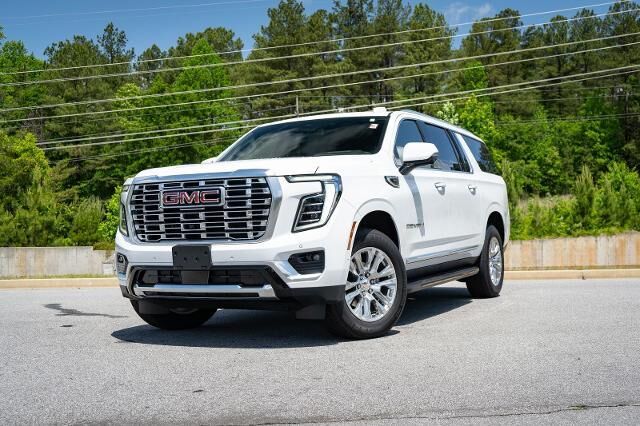 2025 GMC Yukon XL Denali — photo 1 of 13