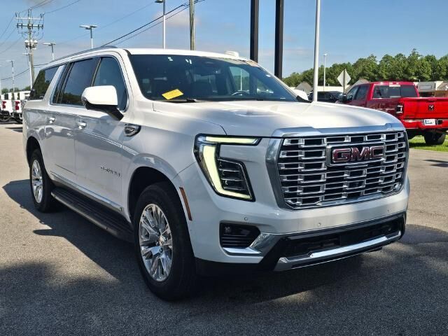2025 GMC Yukon XL Denali — photo 1 of 39