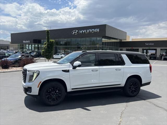 2025 GMC Yukon XL Denali — photo 1 of 13