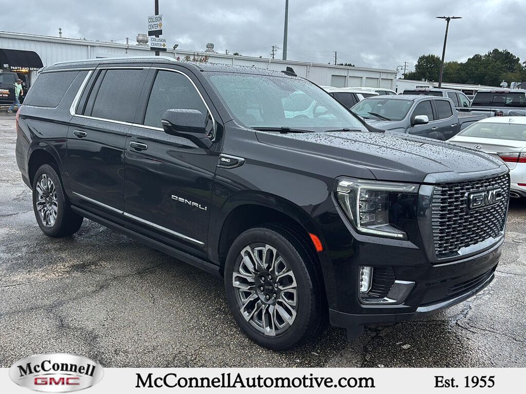 2023 GMC Yukon XL Denali Ultimate — photo 1 of 13
