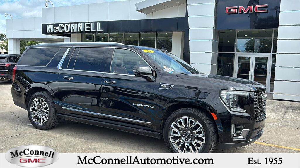 2023 GMC Yukon XL Denali Ultimate — photo 1 of 12