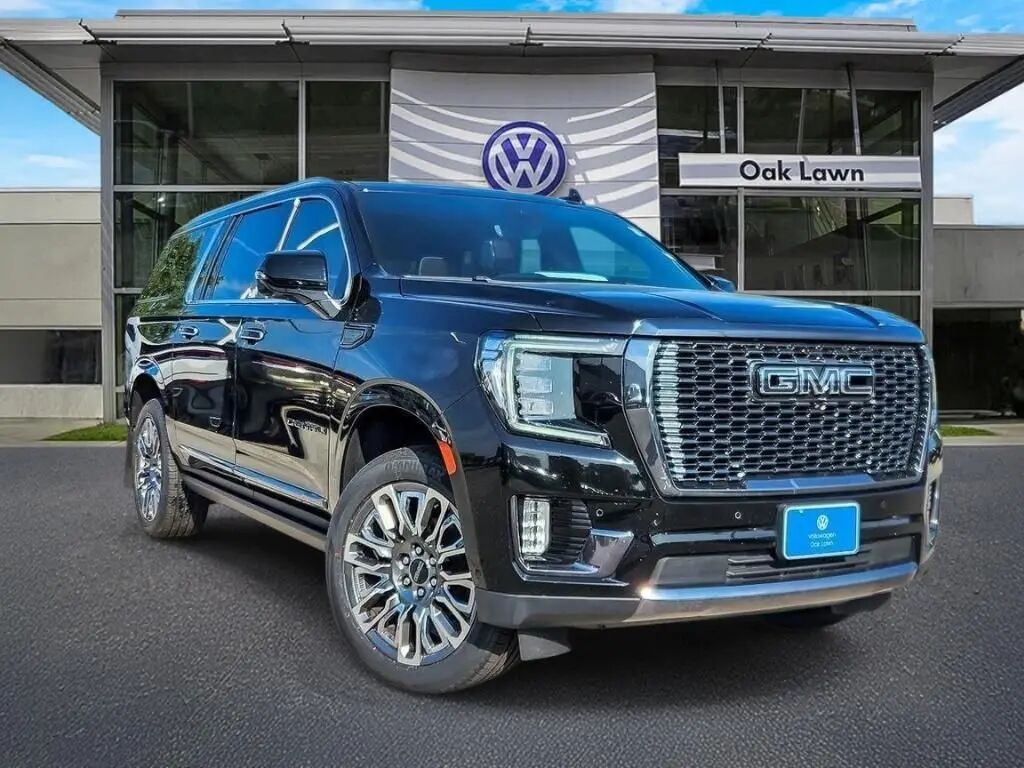 2023 GMC Yukon XL Denali Ultimate — photo 1 of 13