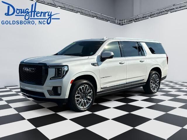 2023 GMC Yukon XL Denali Ultimate — photo 1 of 13