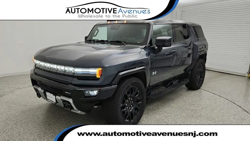 2025 GMC HUMMER EV SUV 2X — photo 1 of 26