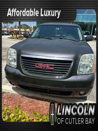 2010 GMC Yukon SLT — photo 1 of 3