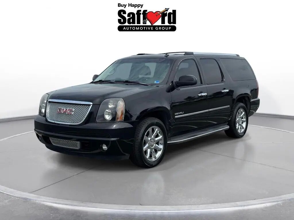 2010 GMC Yukon XL Denali — photo 1 of 13