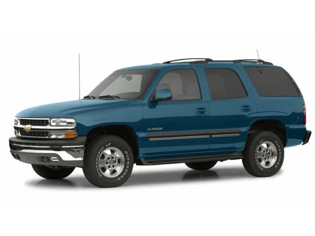 2002 Chevrolet Tahoe LT — photo 1 of 3