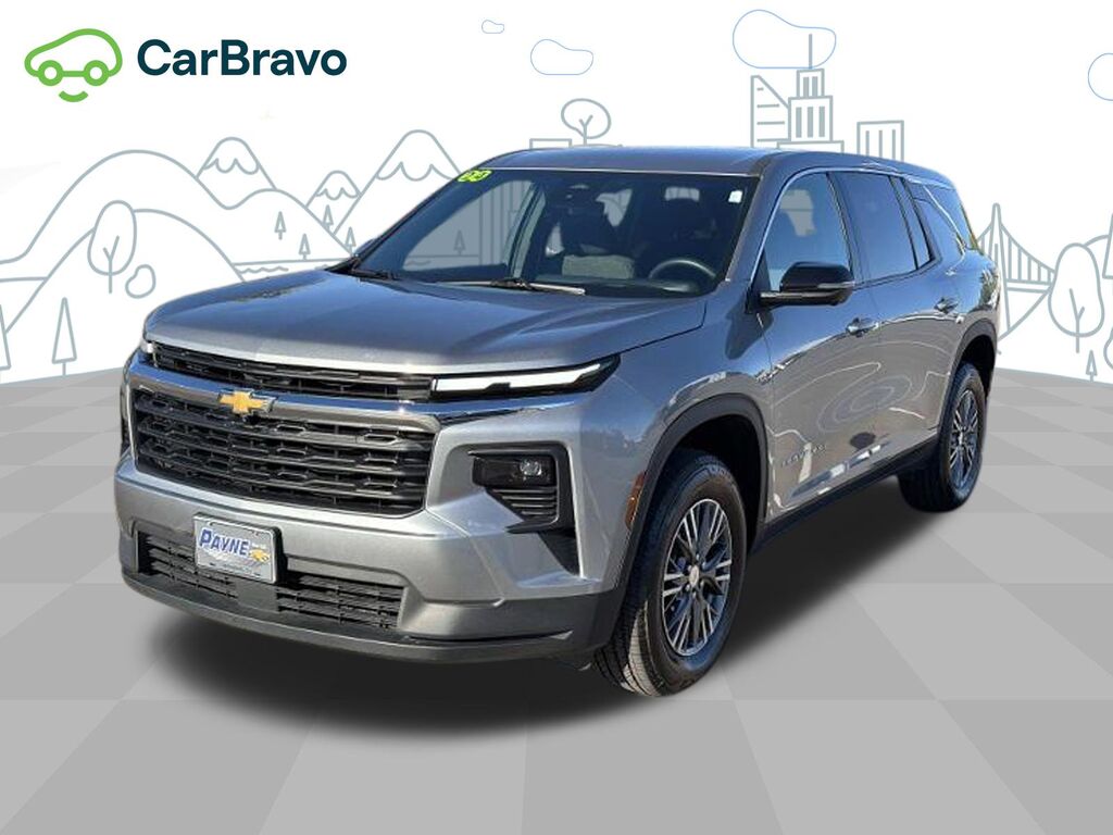2024 Chevrolet Traverse LS — photo 1 of 7