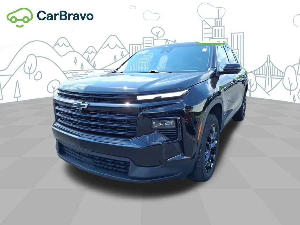 2024 Chevrolet Traverse LS — photo 1 of 7