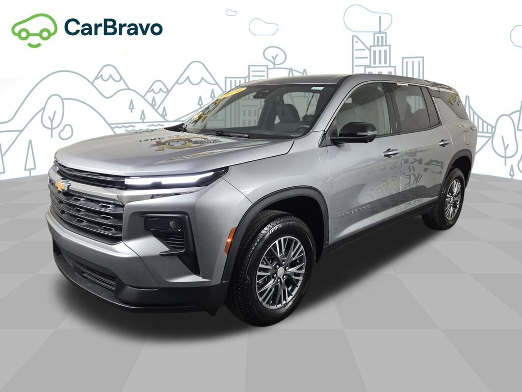 2024 Chevrolet Traverse LS — photo 1 of 7