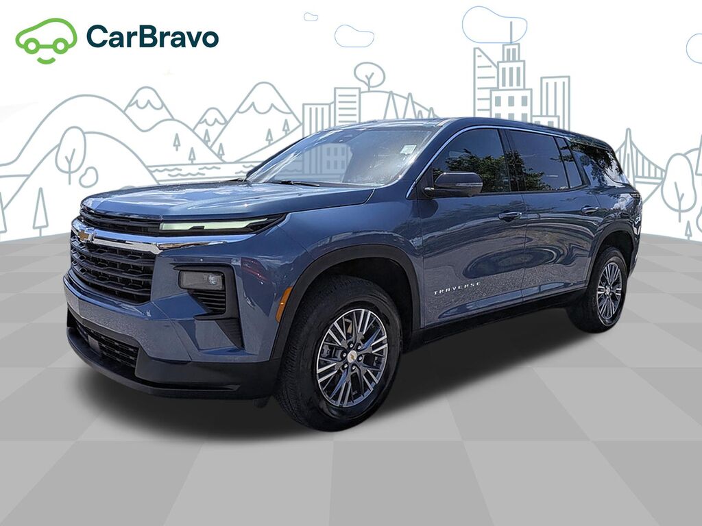 2024 Chevrolet Traverse LS — photo 1 of 6