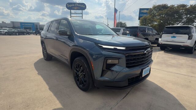 2024 Chevrolet Traverse LS