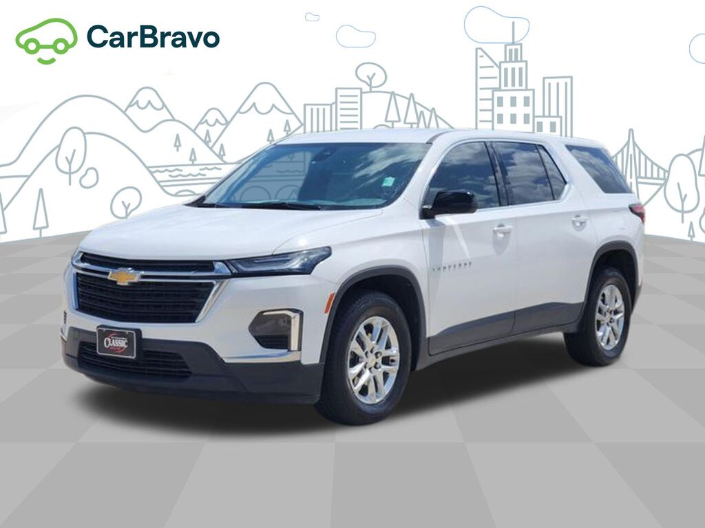 2023 Chevrolet Traverse LS — photo 1 of 6