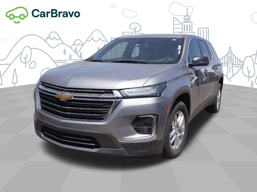 2023 Chevrolet Traverse LS — photo 1 of 2