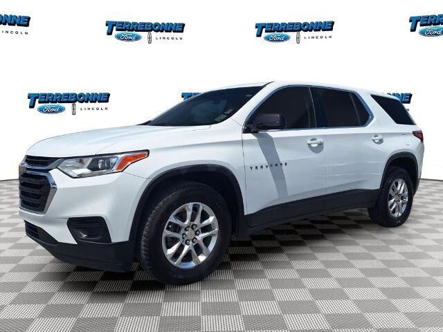 2020 Chevrolet Traverse LS — photo 1 of 26