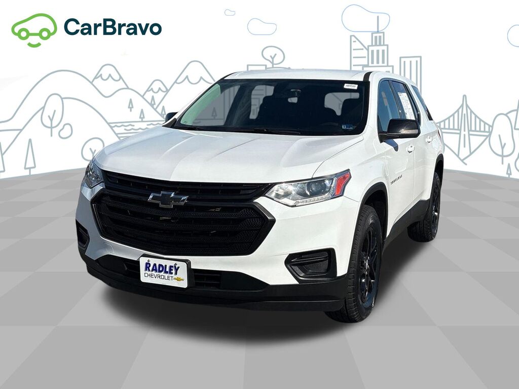 2021 Chevrolet Traverse LS — photo 1 of 6