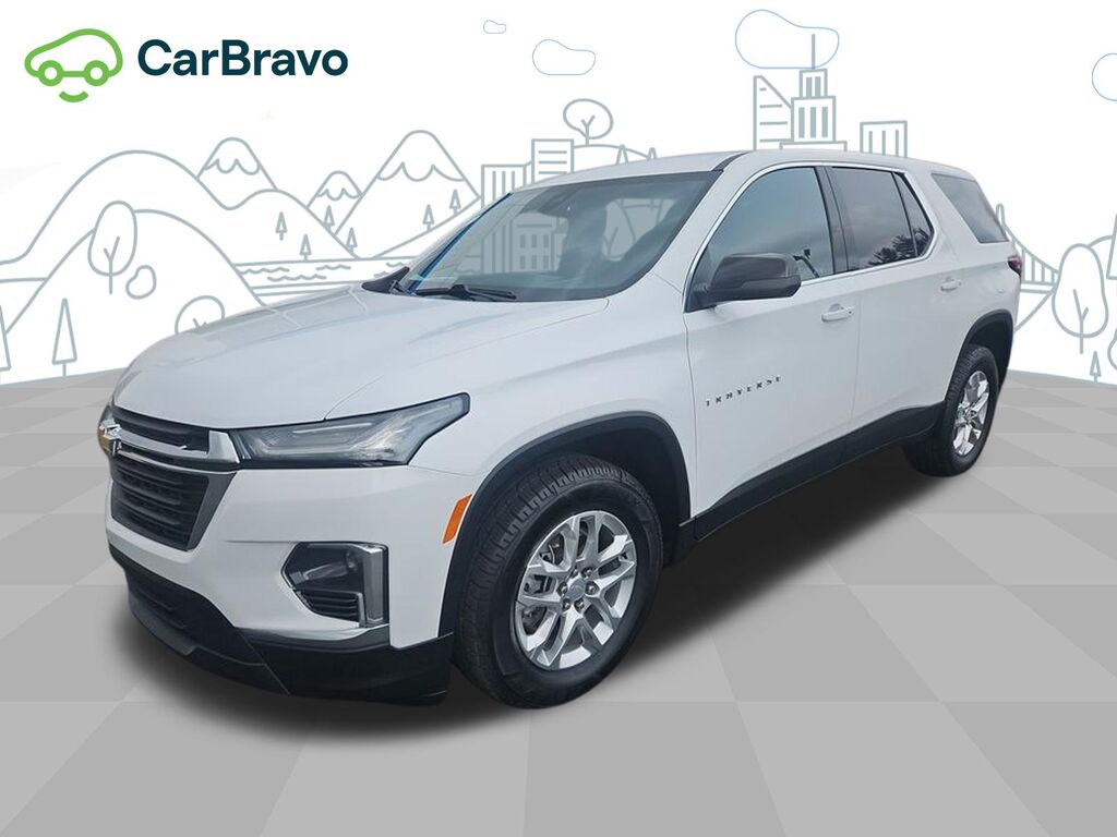 2023 Chevrolet Traverse LS — photo 1 of 6