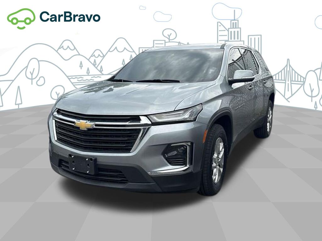 2023 Chevrolet Traverse LS — photo 1 of 6