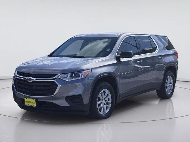 2018 Chevrolet Traverse LS — photo 1 of 13