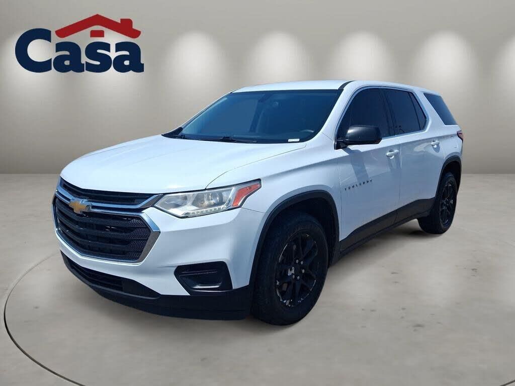 2019 Chevrolet Traverse LS — photo 1 of 14