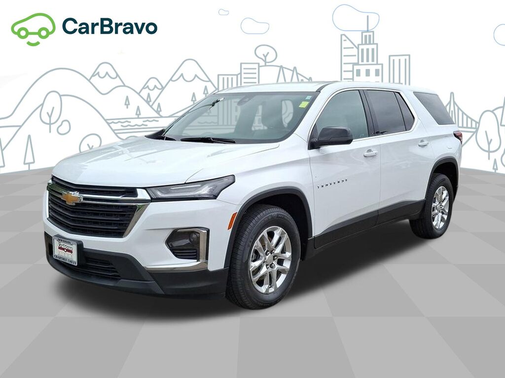 2023 Chevrolet Traverse LS — photo 1 of 6