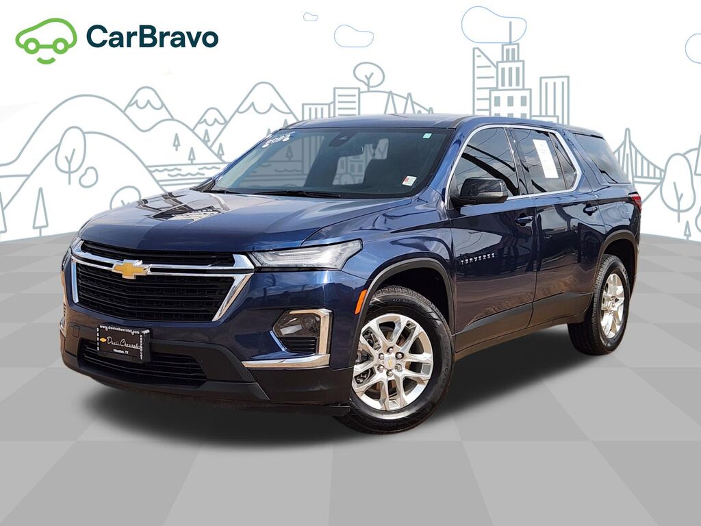 2023 Chevrolet Traverse LS — photo 1 of 6