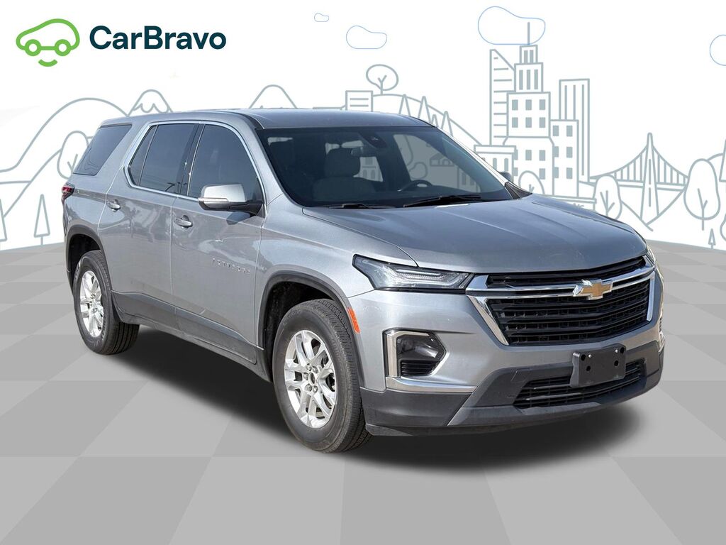 2023 Chevrolet Traverse LS — photo 1 of 6