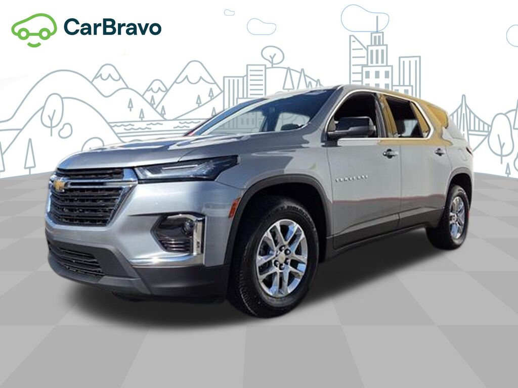 2023 Chevrolet Traverse LS — photo 1 of 7