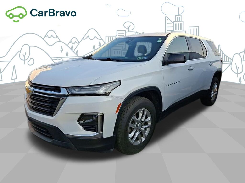 2023 Chevrolet Traverse LS — photo 1 of 6