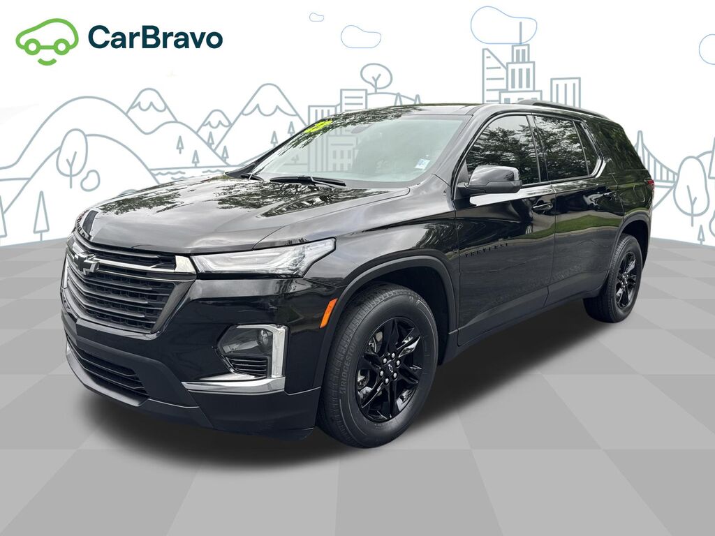 2023 Chevrolet Traverse LS — photo 1 of 6