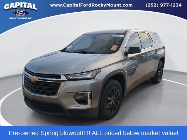 2023 Chevrolet Traverse LS — photo 1 of 26