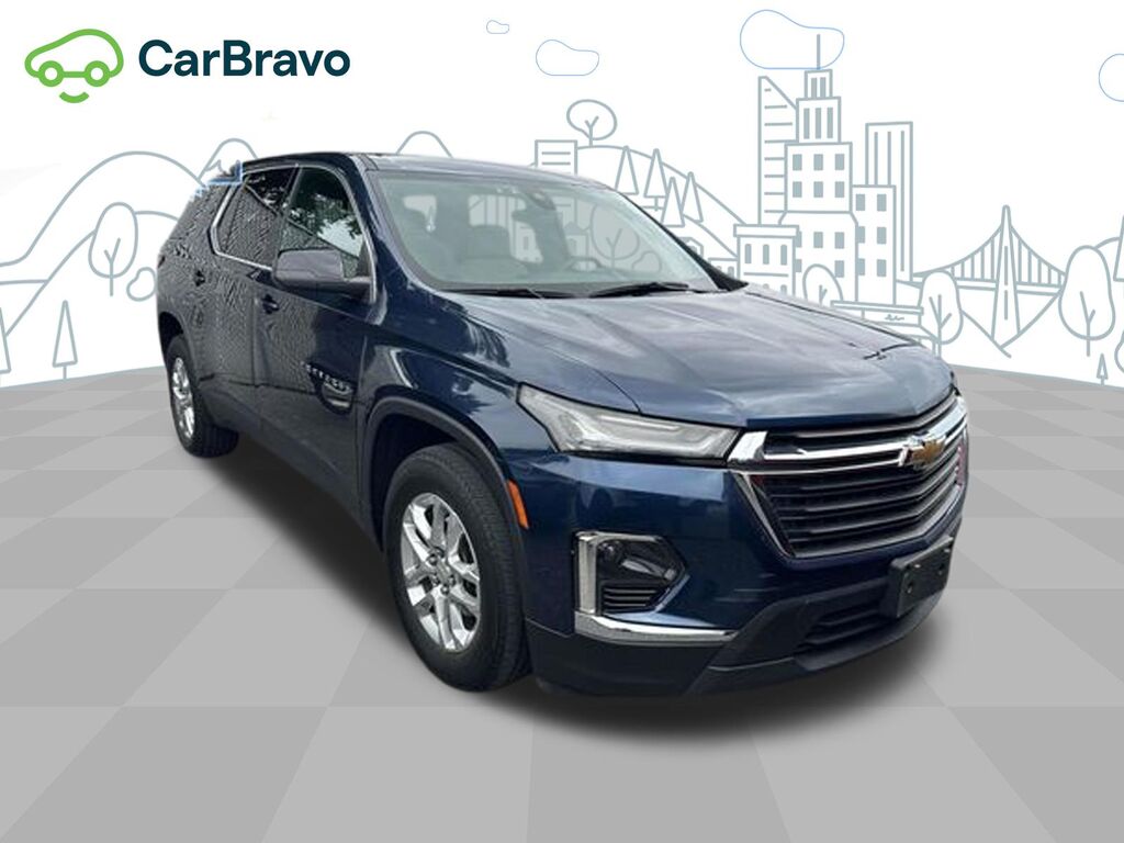 2023 Chevrolet Traverse LS — photo 1 of 6