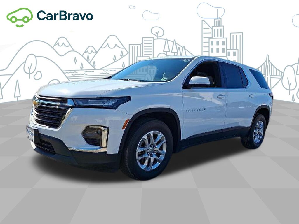 2023 Chevrolet Traverse LS — photo 1 of 7