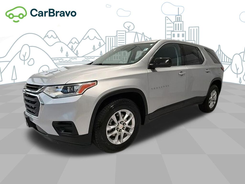 2021 Chevrolet Traverse LS — photo 1 of 6