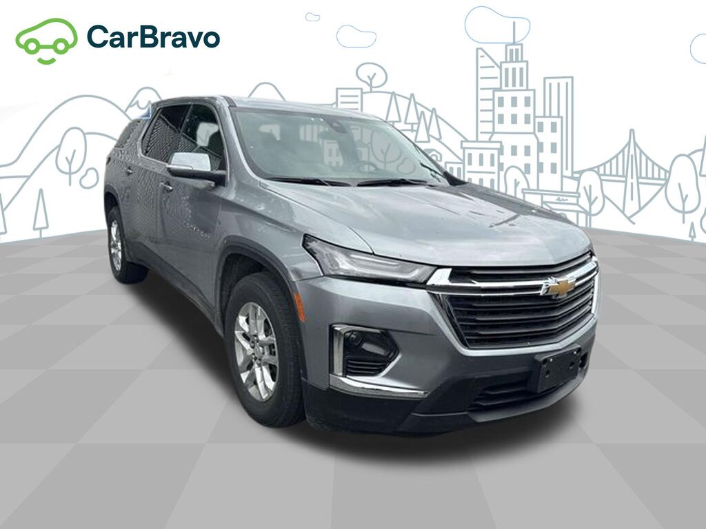 2023 Chevrolet Traverse LS — photo 1 of 6