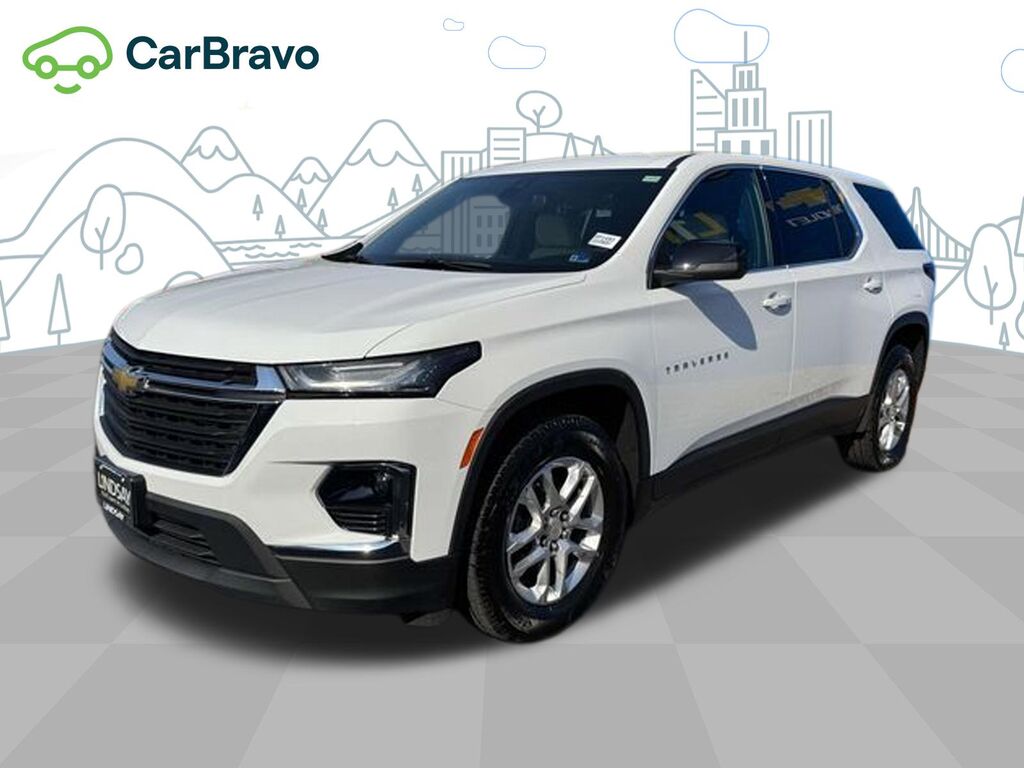 2023 Chevrolet Traverse LS — photo 1 of 7