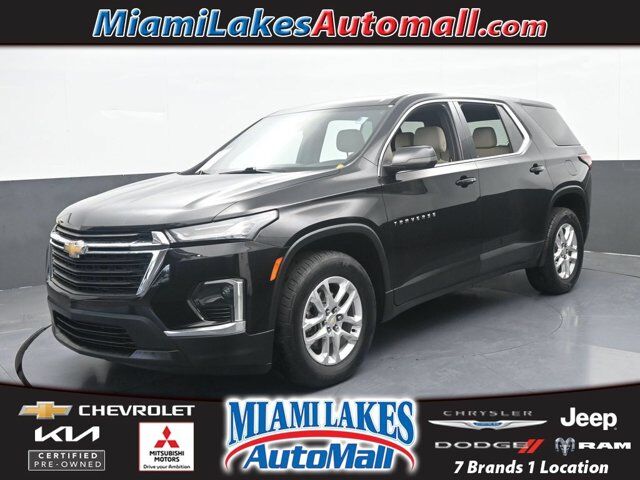 2022 Chevrolet Traverse LS — photo 1 of 13