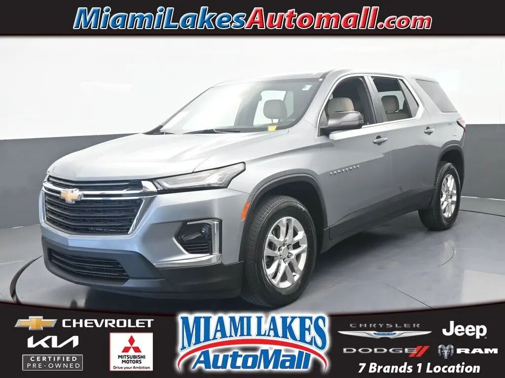 2023 Chevrolet Traverse LS — photo 1 of 13