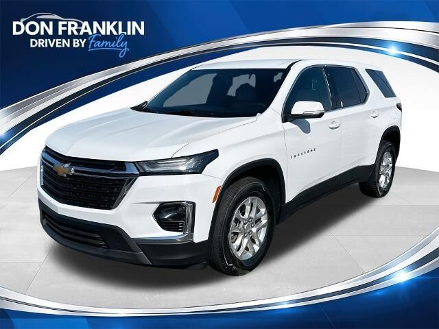 2023 Chevrolet Traverse LS — photo 1 of 26