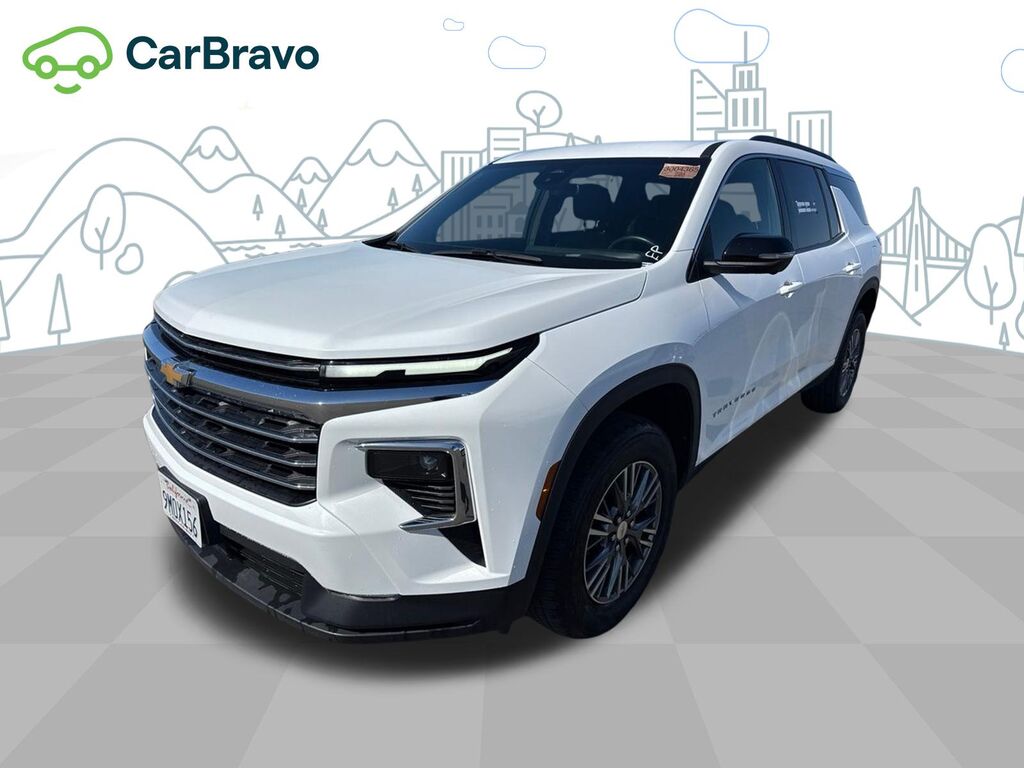 2024 Chevrolet Traverse LT — photo 1 of 7